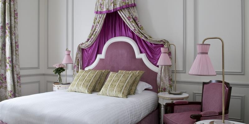 Lit 2 personnes en suite Marie Antoinette - Hôtel de Sèze à Bordeaux